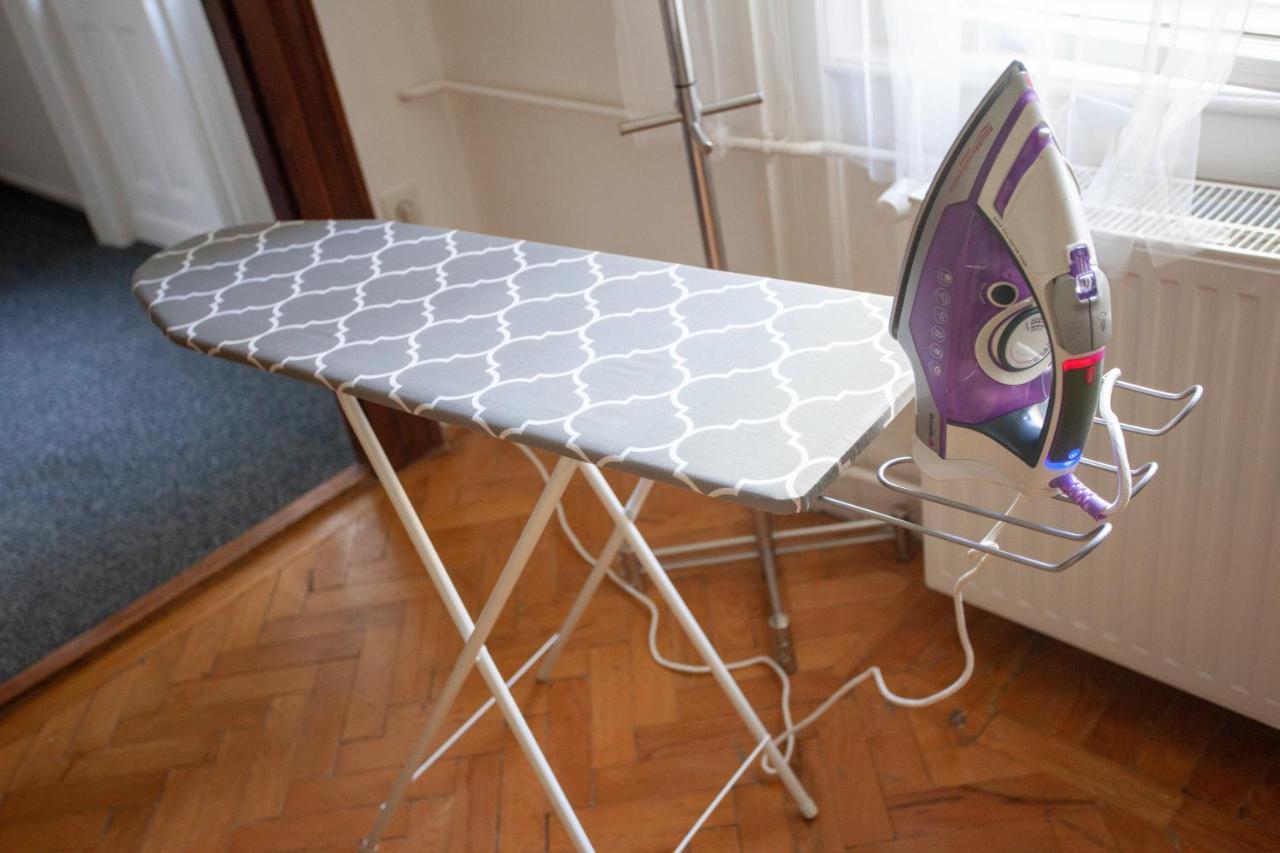 Apartment Basilica -quiet, Privat, Balcony, The Area